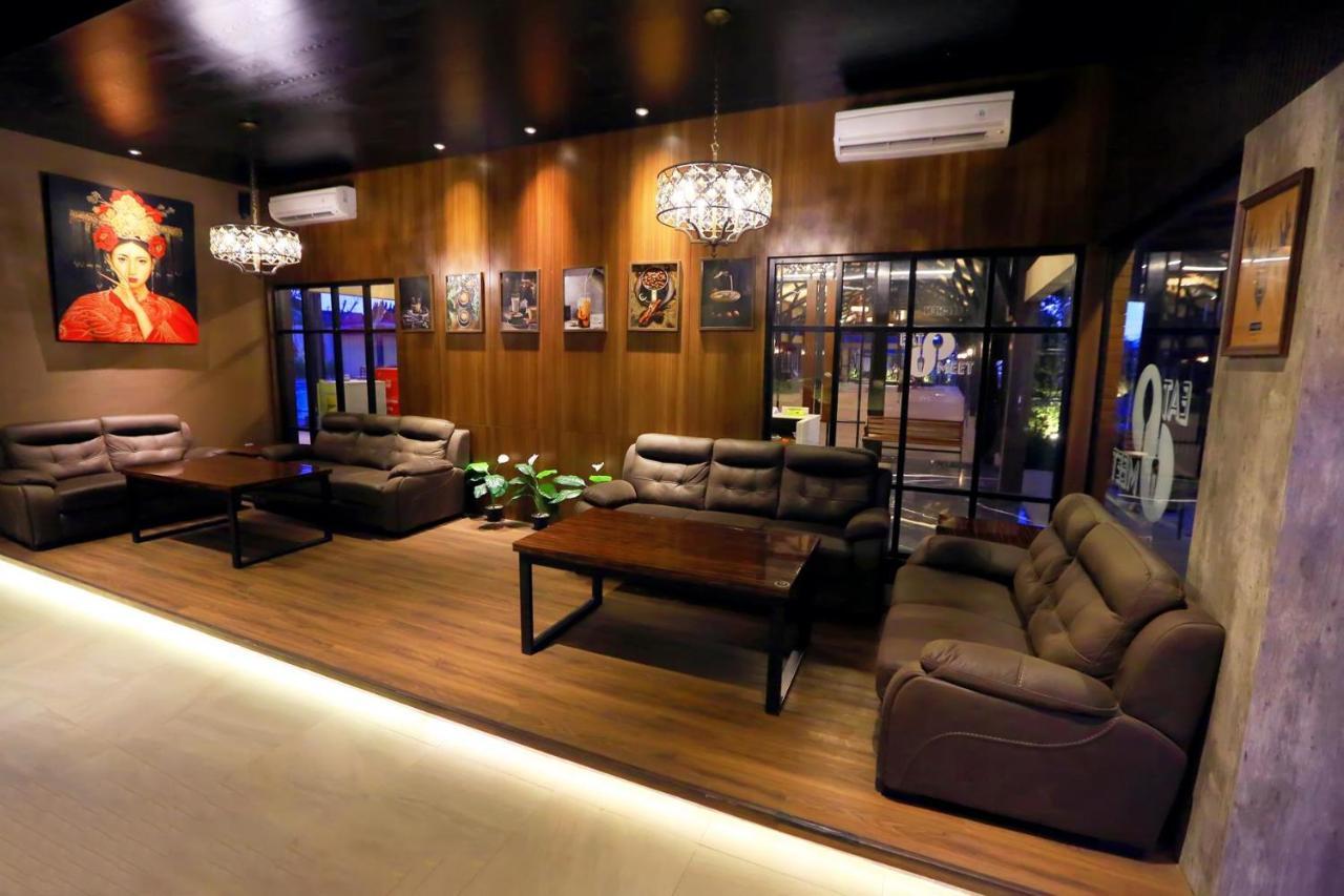 New Surya Hotel Banyuwangi  Buitenkant foto